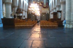 De kerk is erg groot